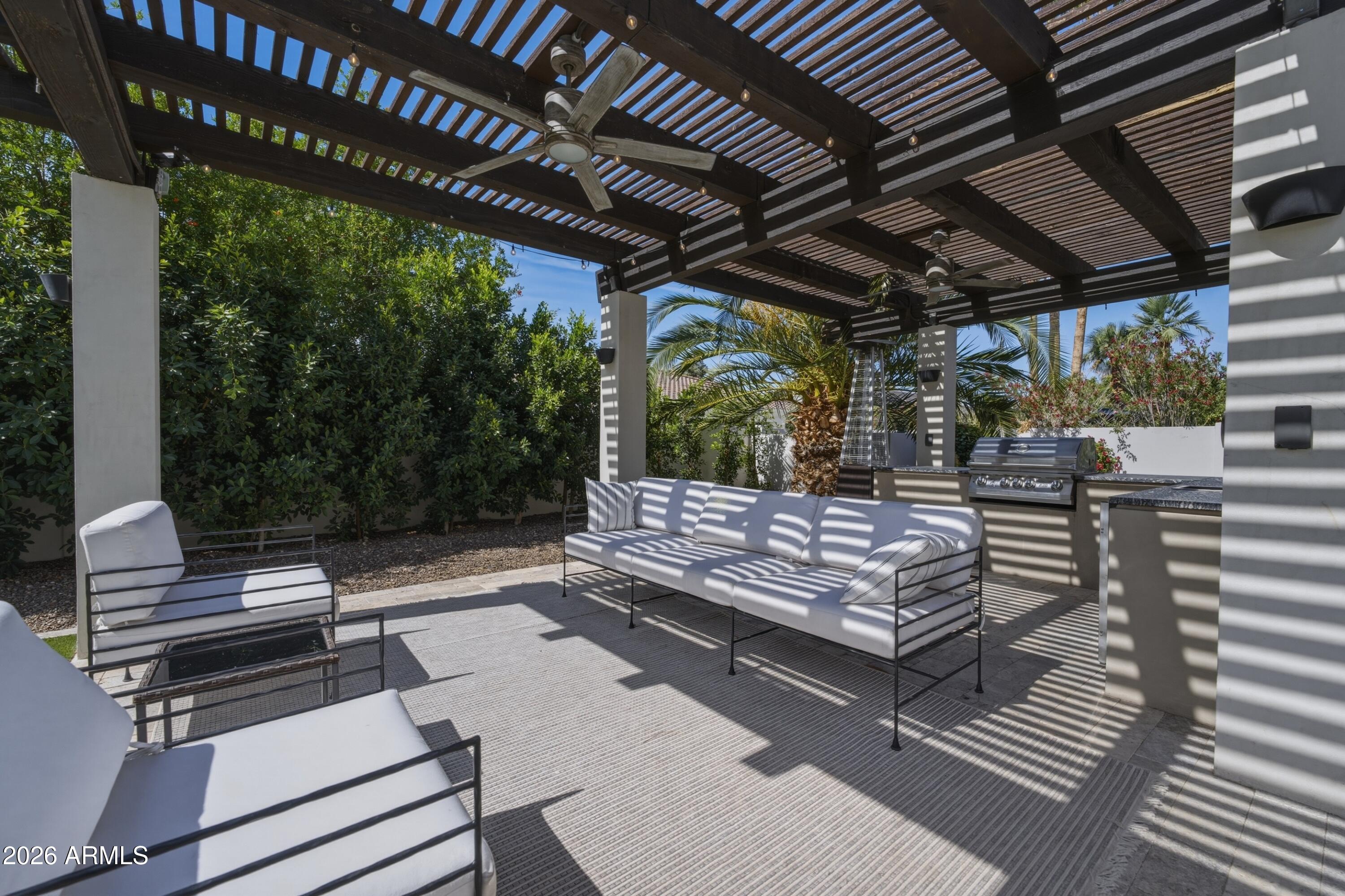 8113 E DEL CADENA Drive