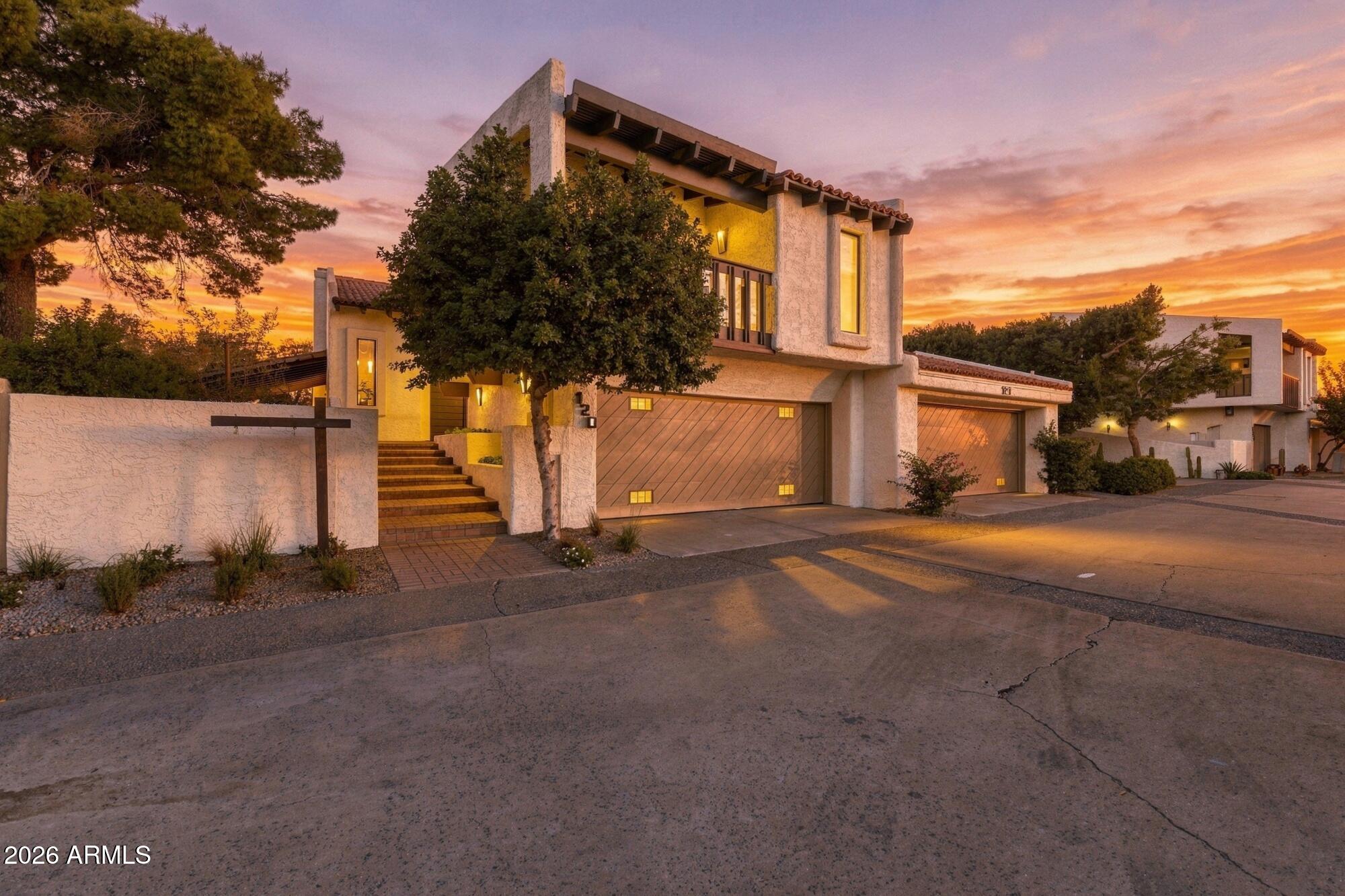4432 E CAMELBACK Road 120