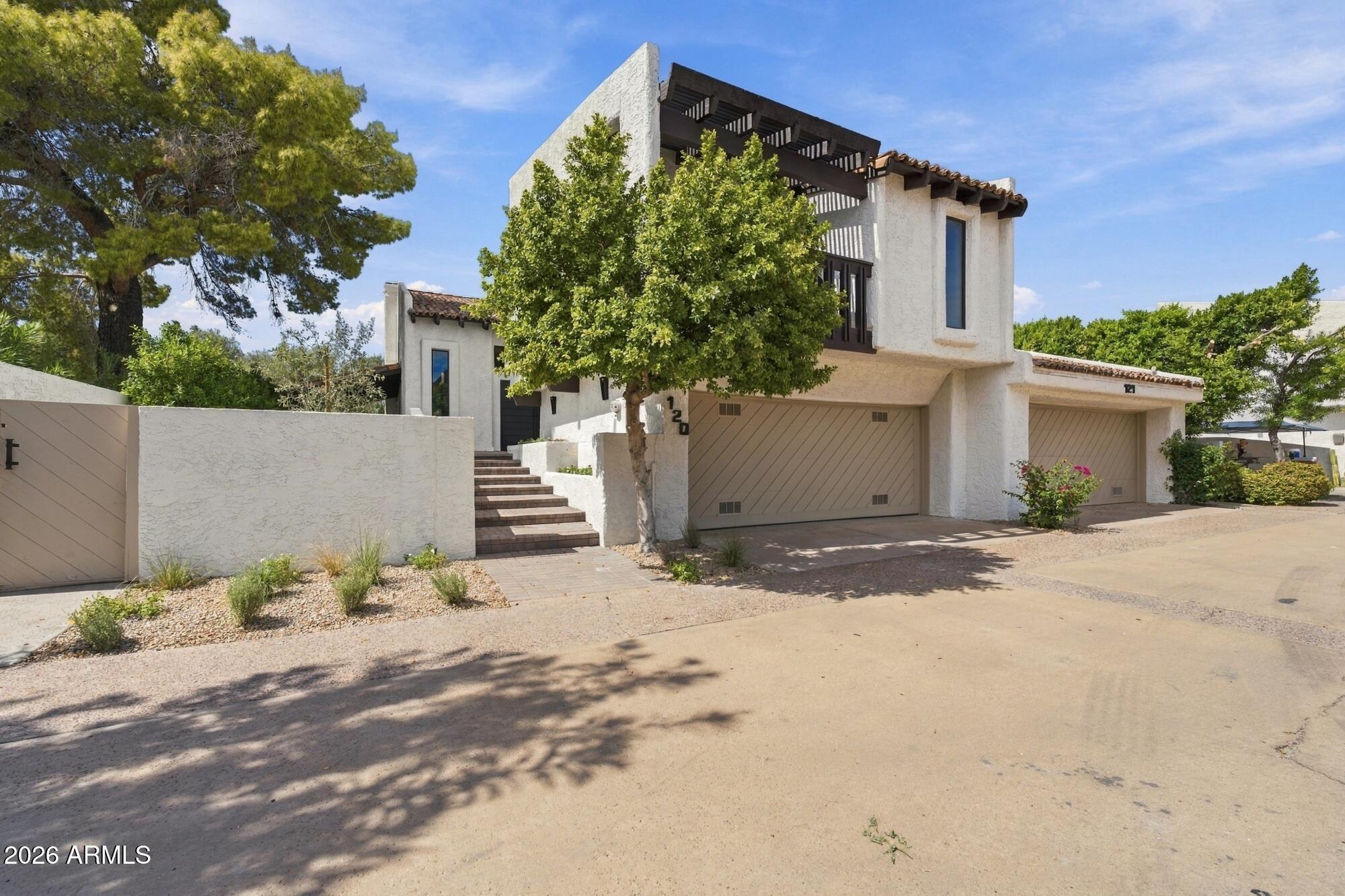 4432 E CAMELBACK Road 120