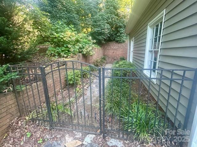 252 Deerfield Street SE