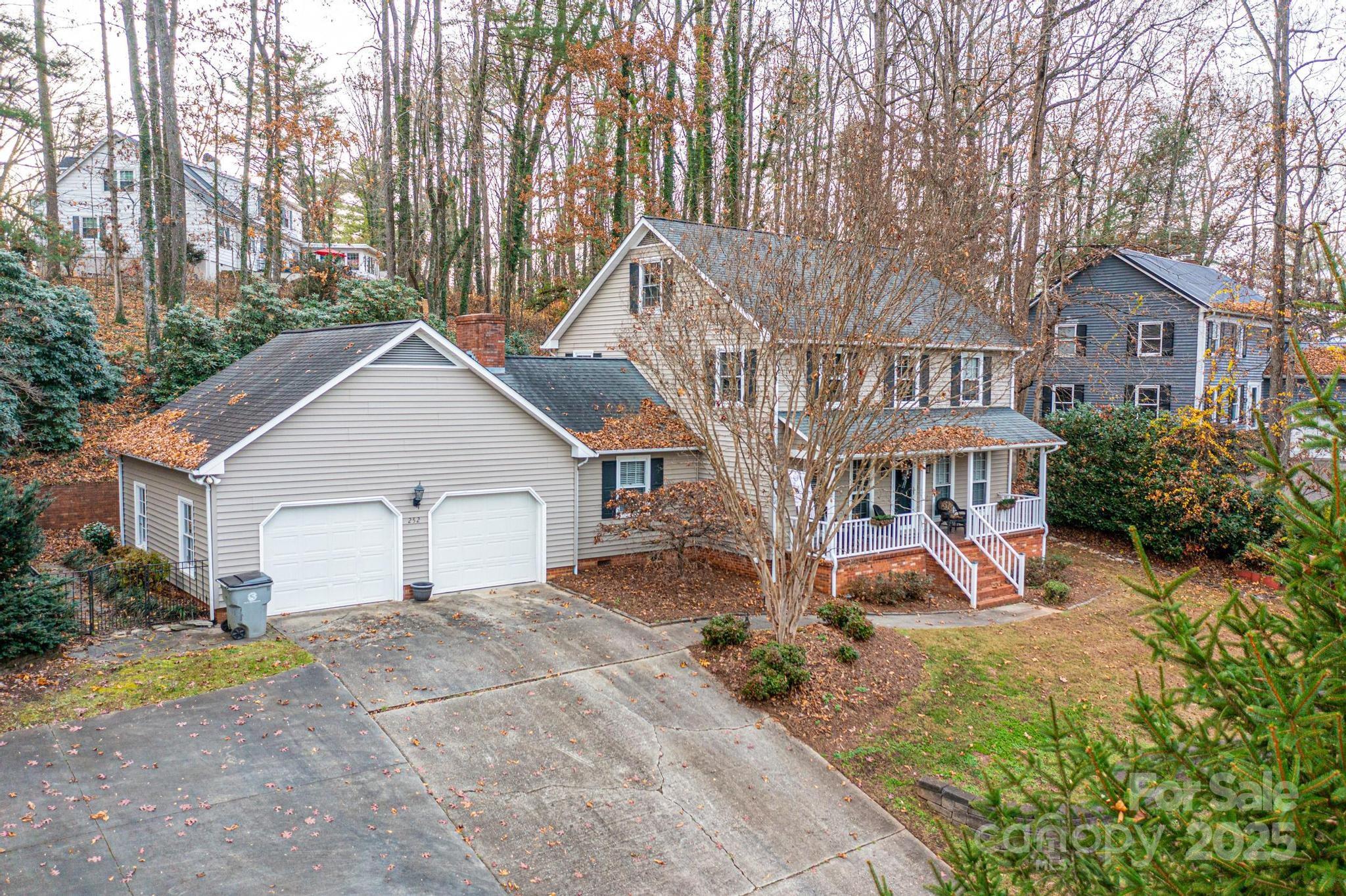 252 Deerfield Street SE