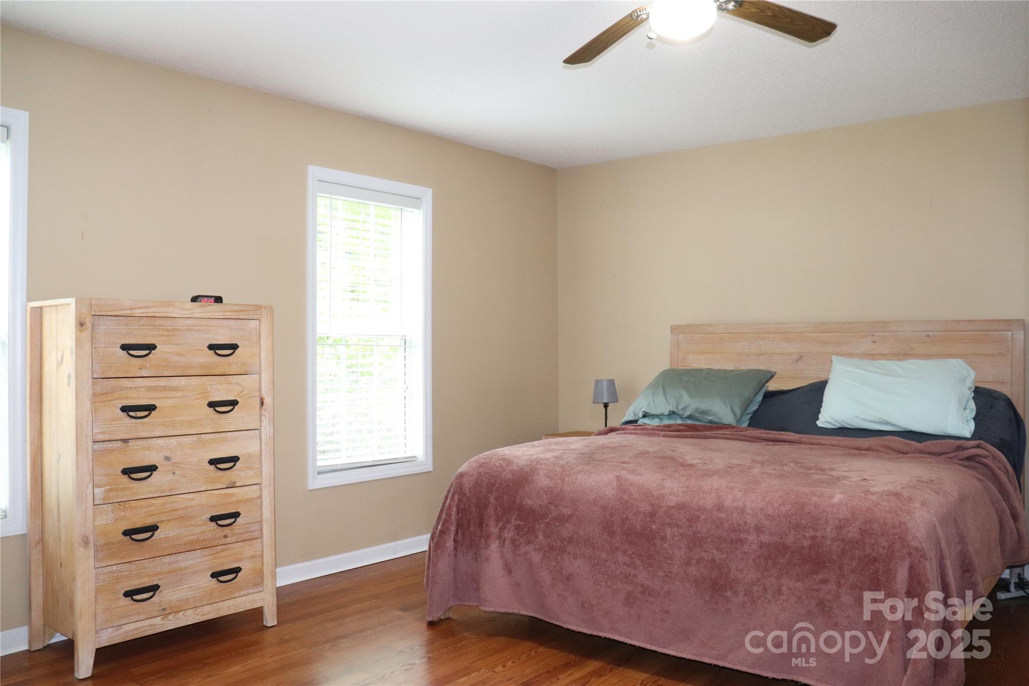 2832 Laurel Lane
