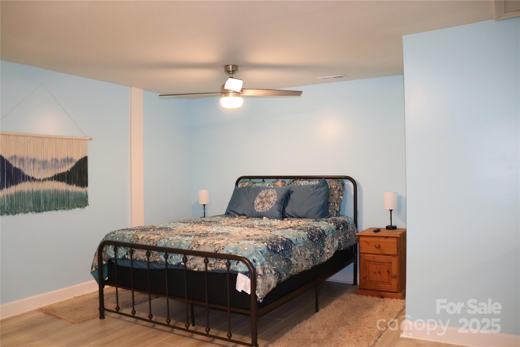 2832 Laurel Lane