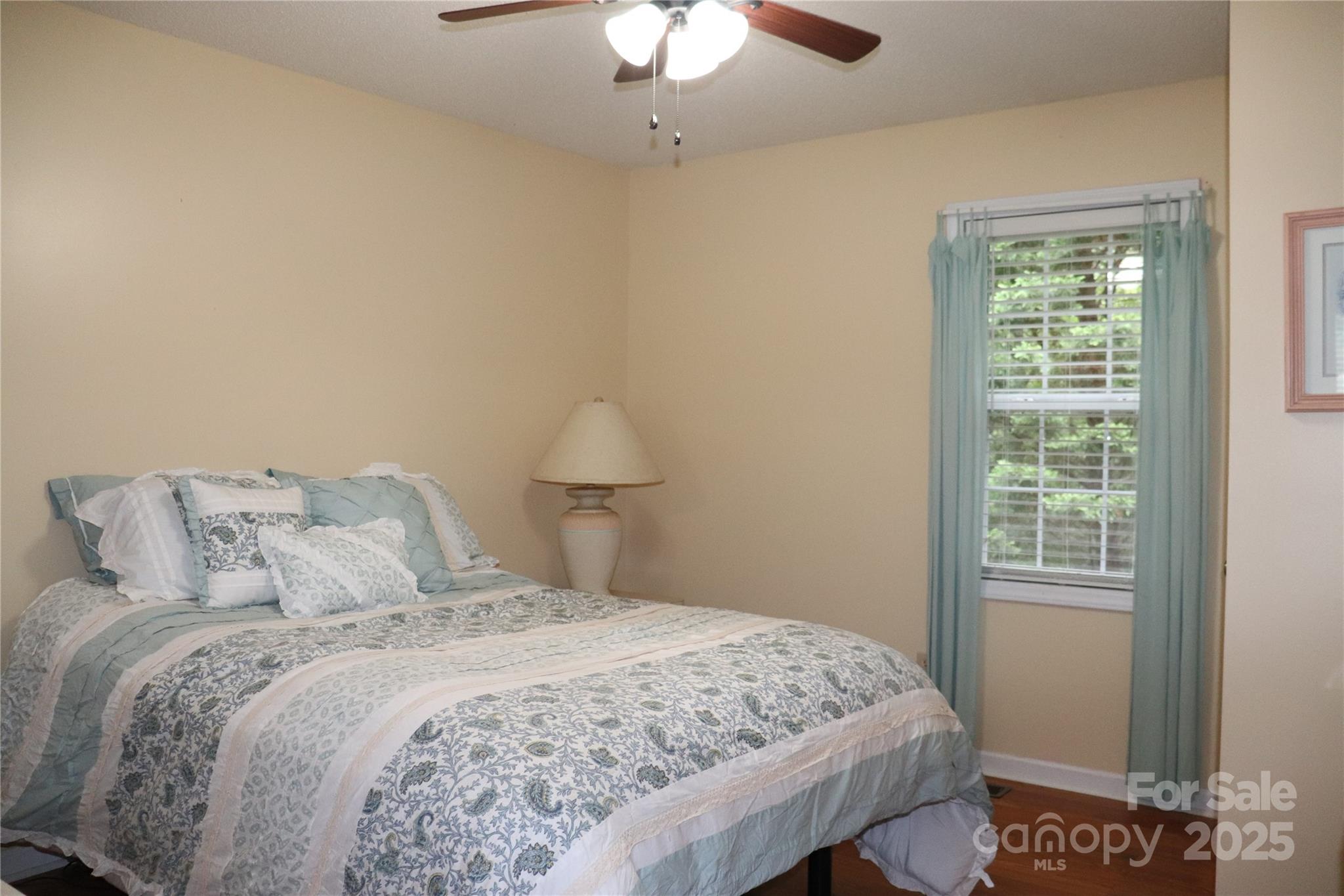 2832 Laurel Lane