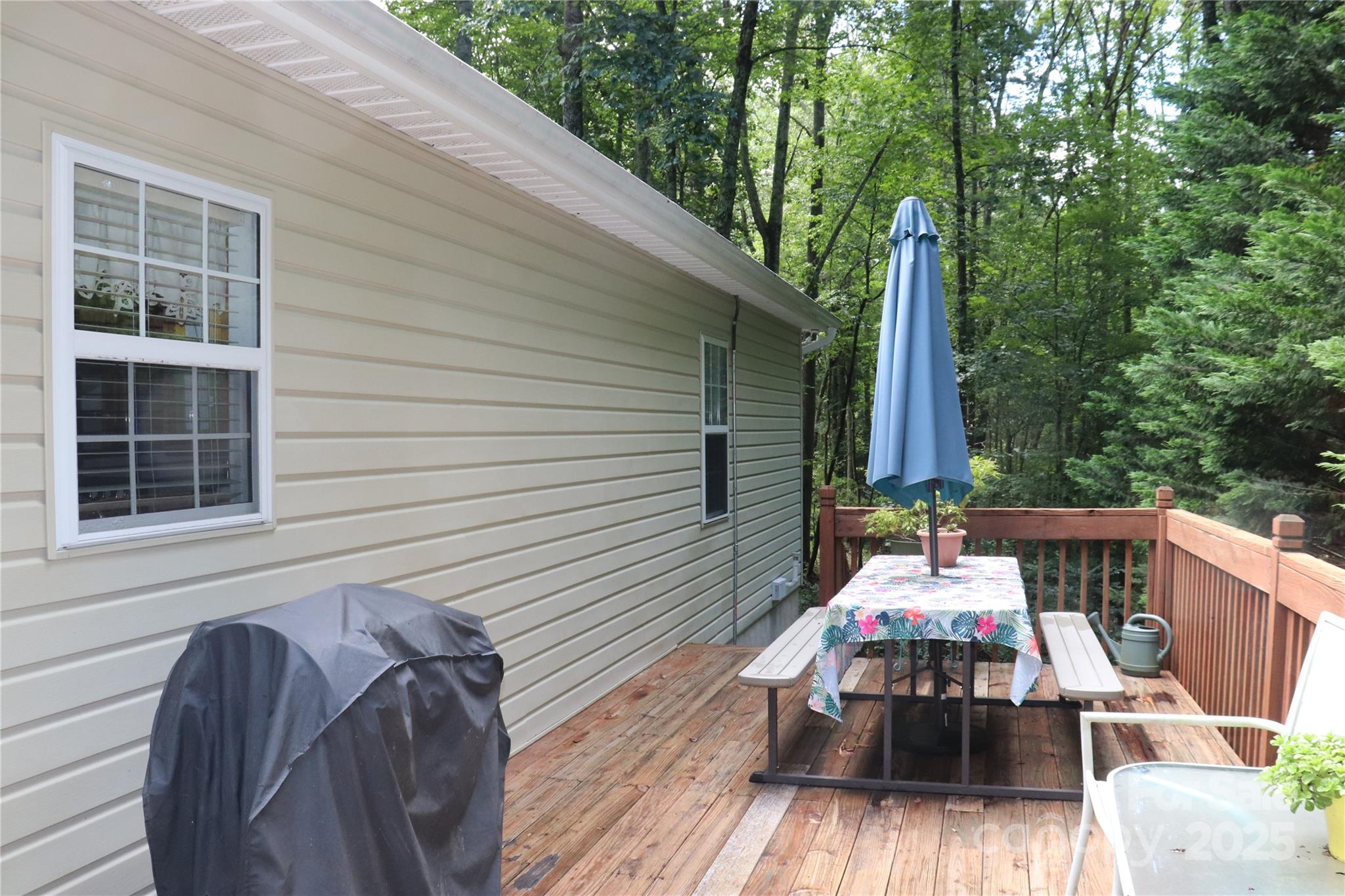 2832 Laurel Lane