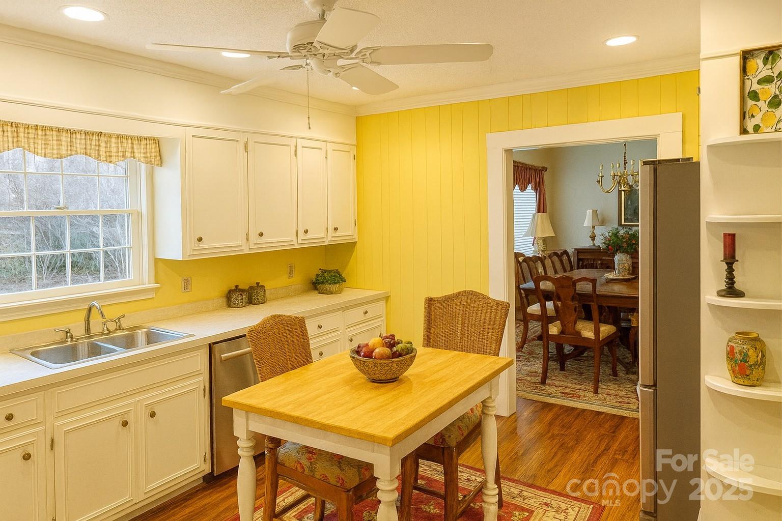 1108 Hibriten Drive SE