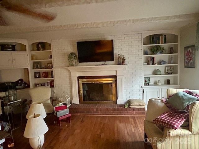 1108 Hibriten Drive SE