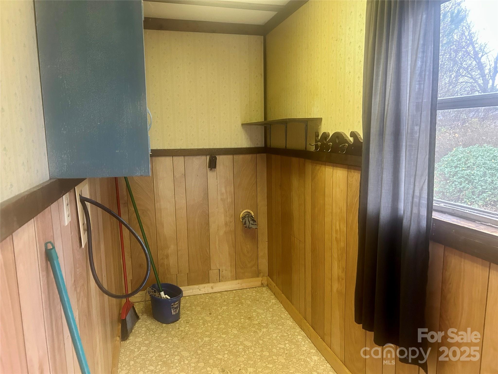 190 Cedar Valley Road