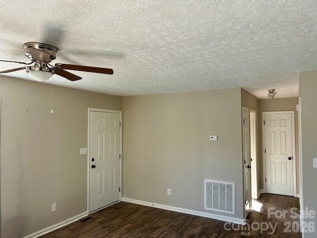 201 Brookdale Place NW