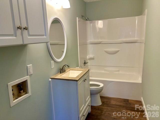 201 Brookdale Place NW