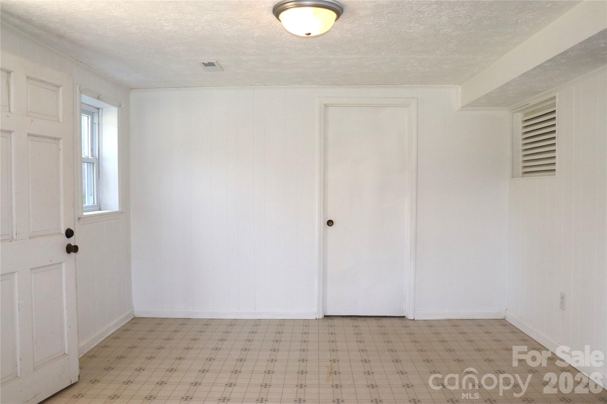 4543 Horseshoe Bend Road