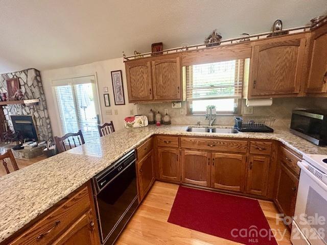 3558 Playmore Beach Road