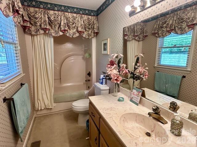 3558 Playmore Beach Road