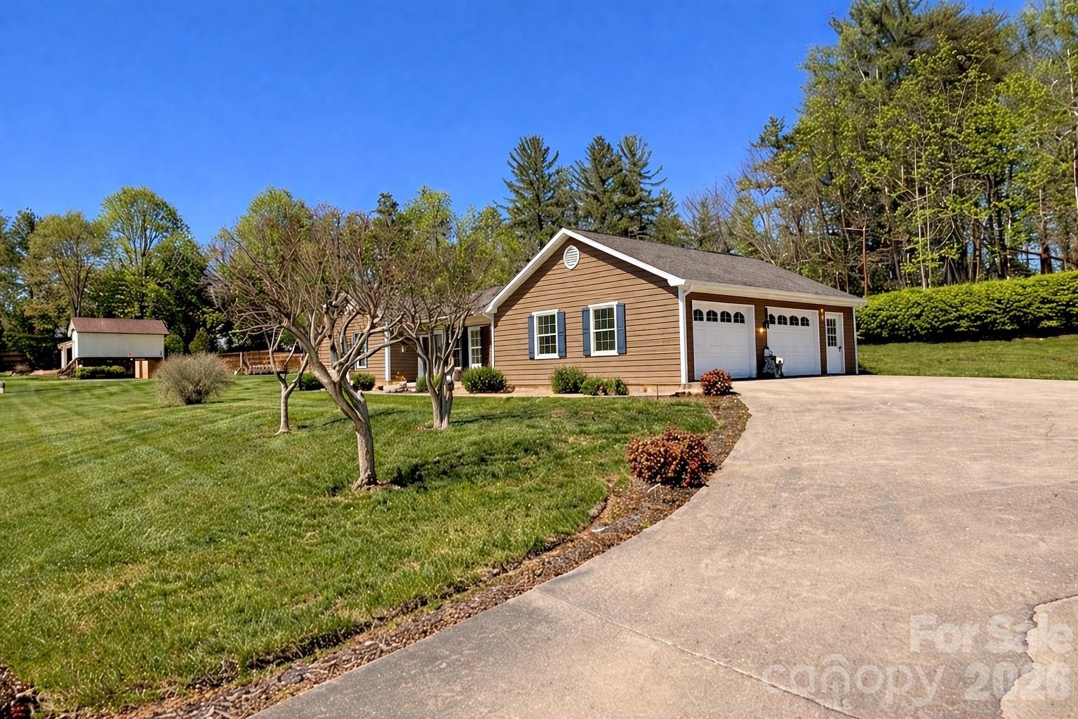 3558 Playmore Beach Road