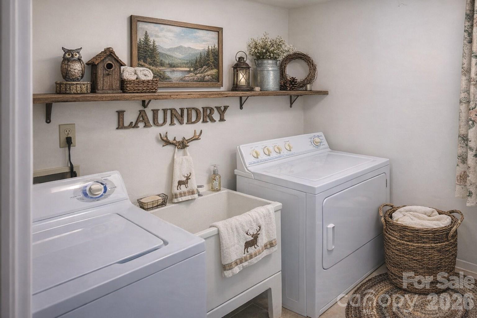 3558 Playmore Beach Road