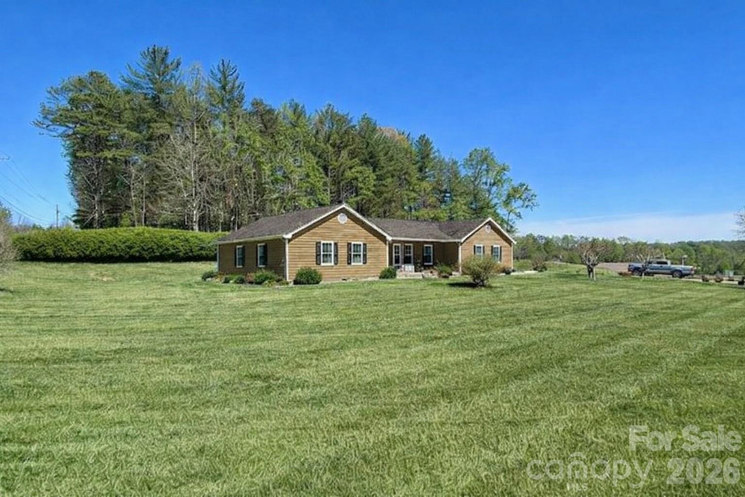 3558 Playmore Beach Road