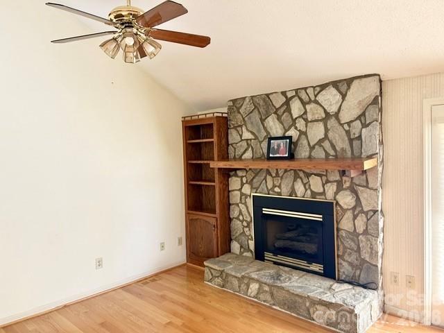 3558 Playmore Beach Road