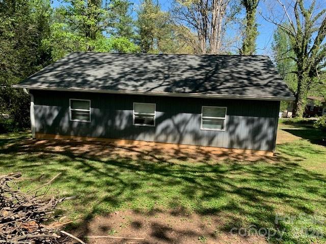 811 Hilton Street NE