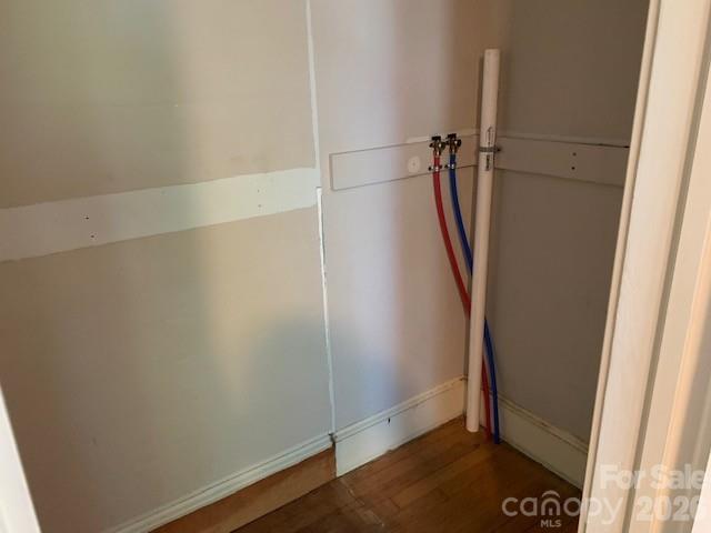 811 Hilton Street NE