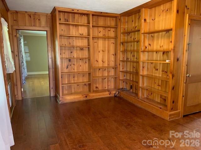 811 Hilton Street NE