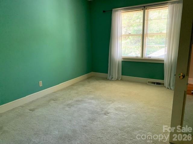 811 Hilton Street NE