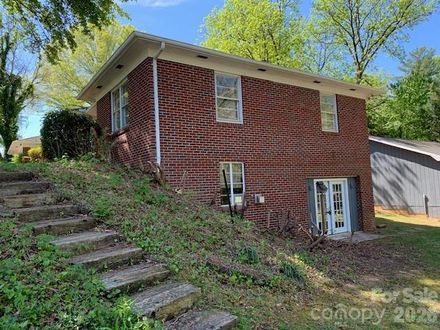 811 Hilton Street NE