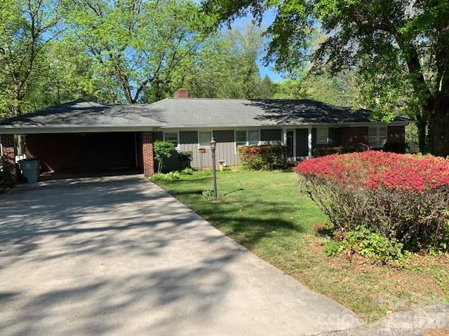 811 Hilton Street NE