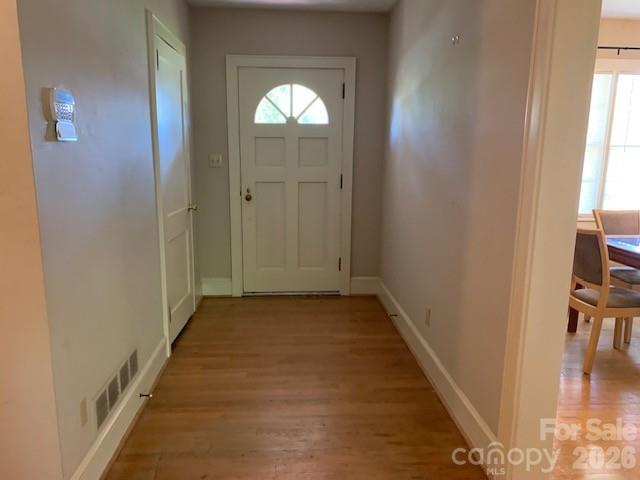 811 Hilton Street NE