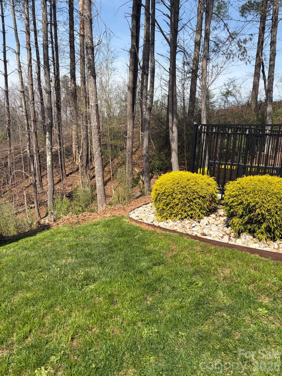 236 Robinwood Circle NE
