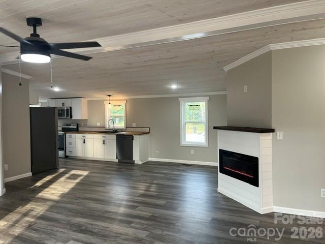 204 A L Fox Road