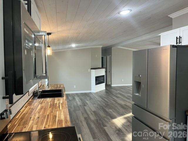 204 A L Fox Road