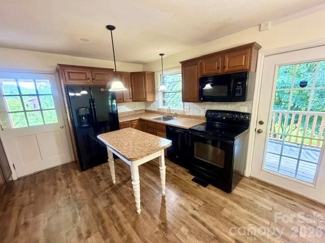 2417 Mt Herman Heights
