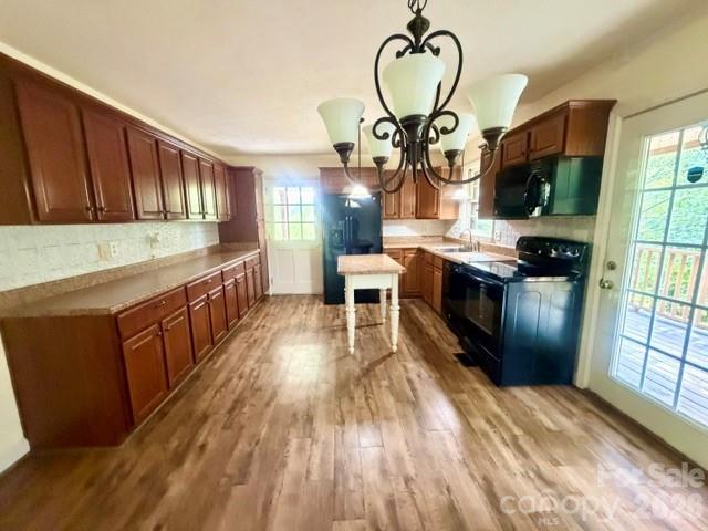 2417 Mt Herman Heights