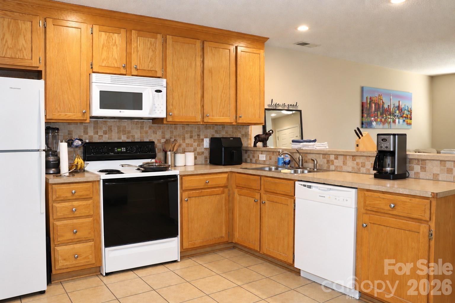 102-116 King Henry Lane
