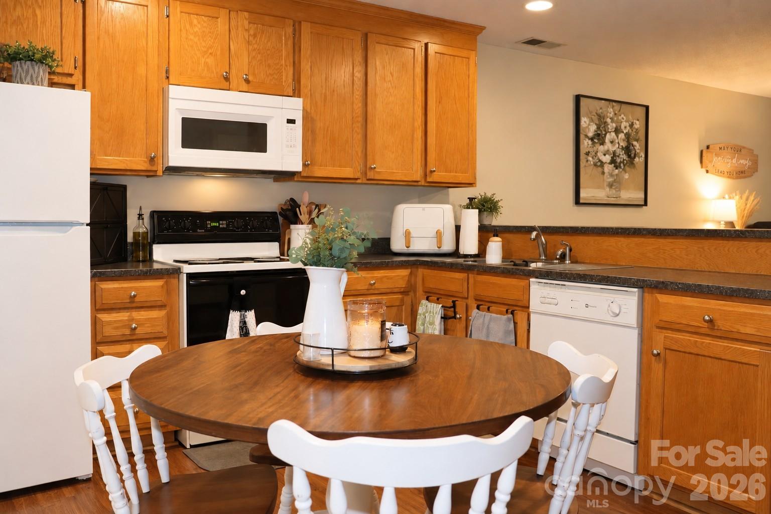 102-116 King Henry Lane