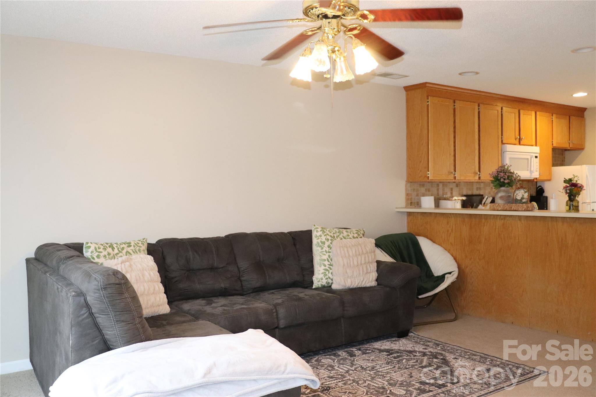 102-116 King Henry Lane
