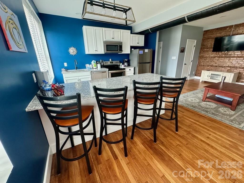 819 Harper Avenue Unit: Suite 200