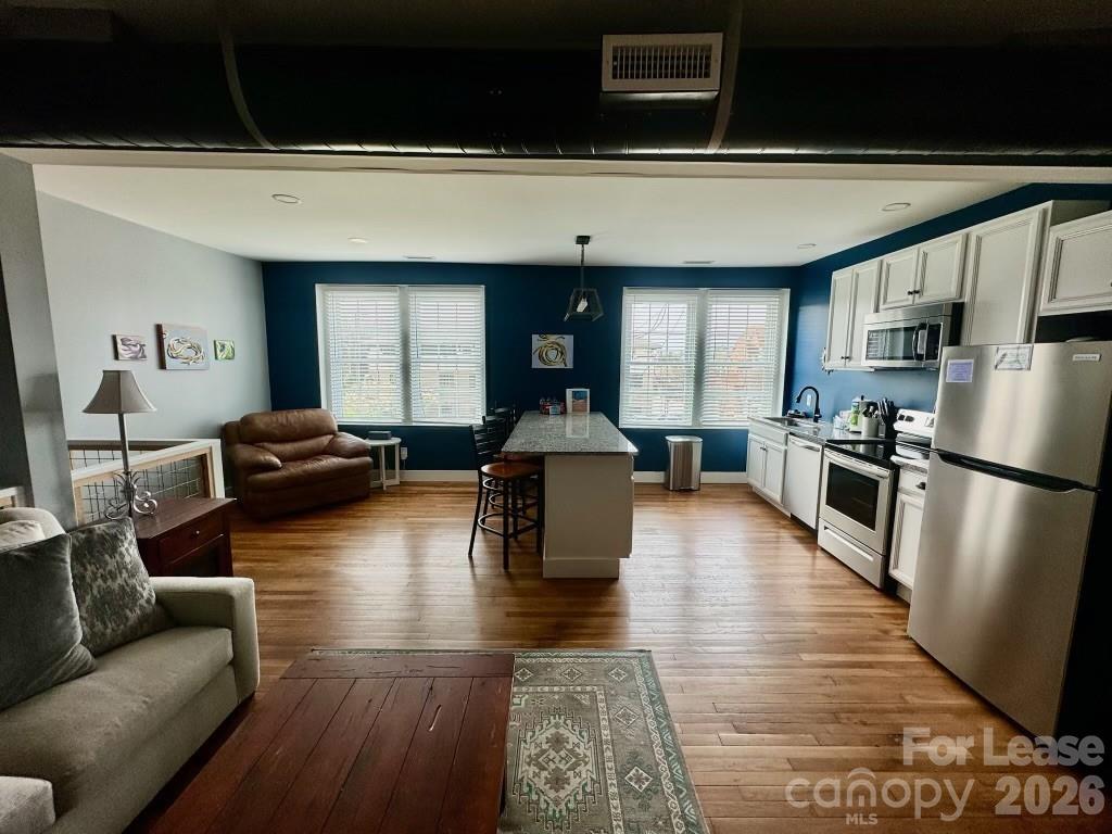 819 Harper Avenue Unit: Suite 200