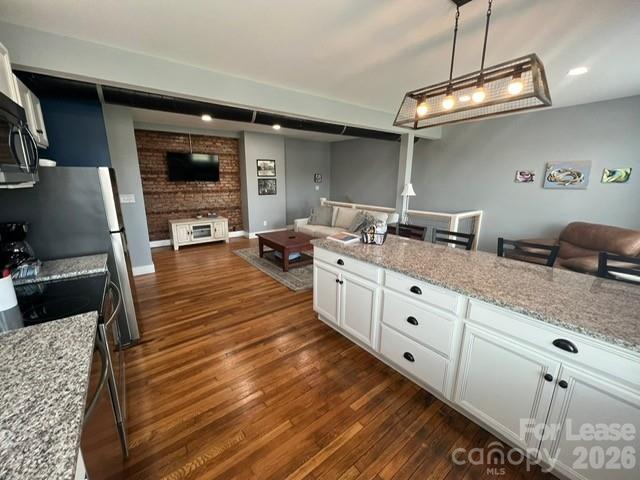 819 Harper Avenue Unit: Suite 200