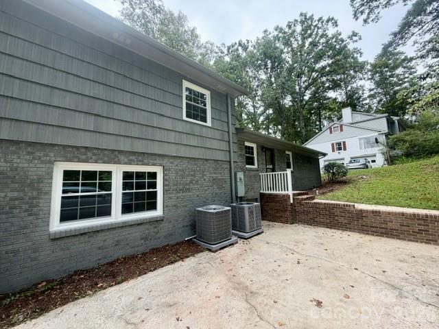 845 Cherokee Place SW