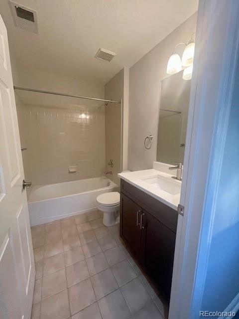 2860 W Riverwalk Circle Unit: D