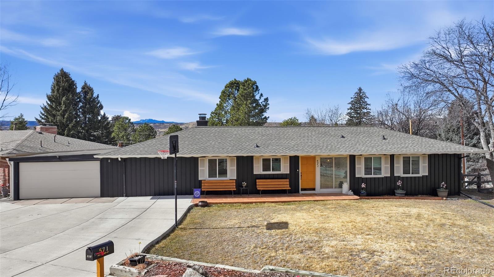 571 Vista Drive