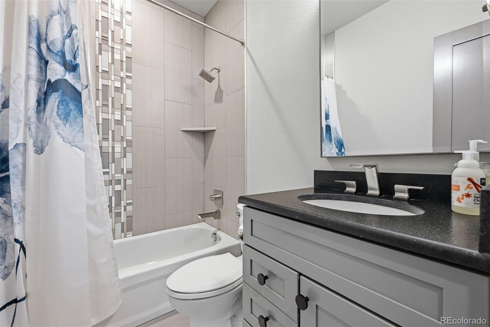 122 N Gilbert Street