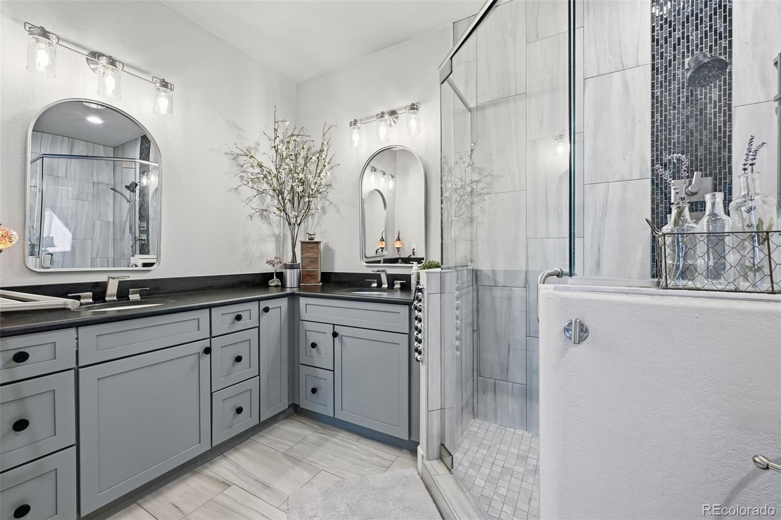 122 N Gilbert Street