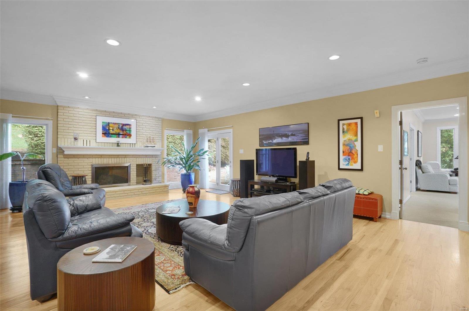 1533 Pacland Place