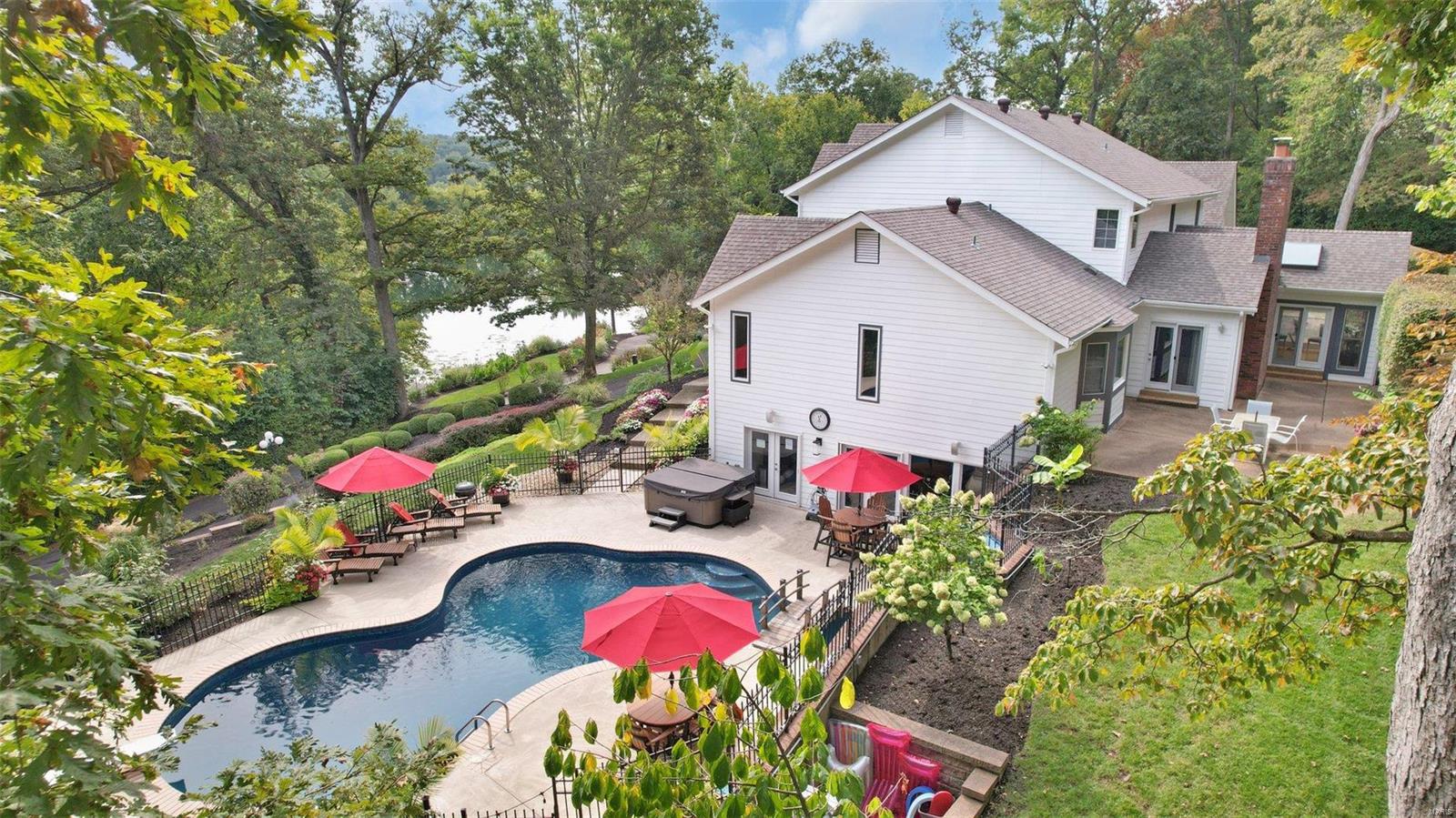 1533 Pacland Place
