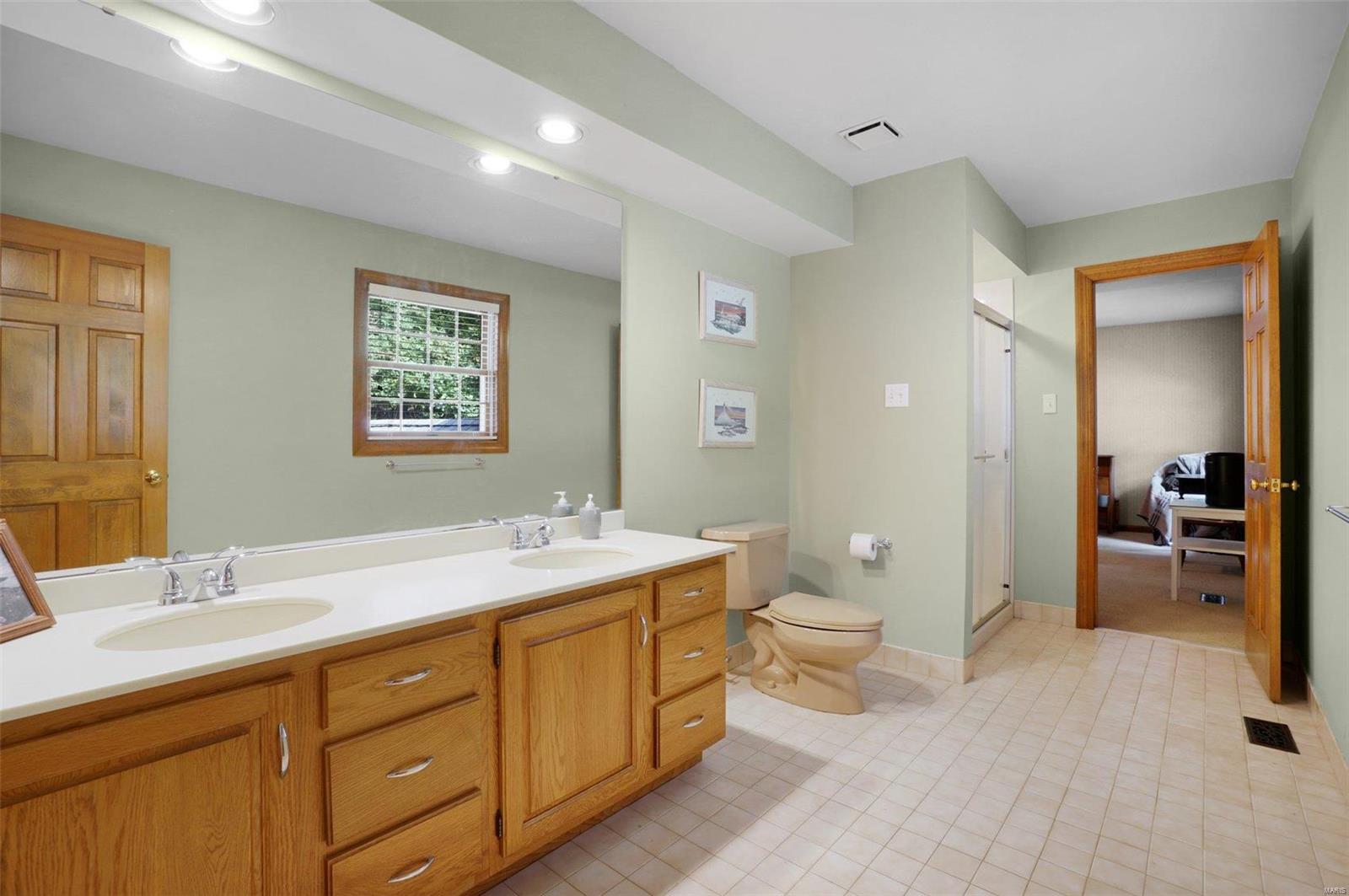 1533 Pacland Place