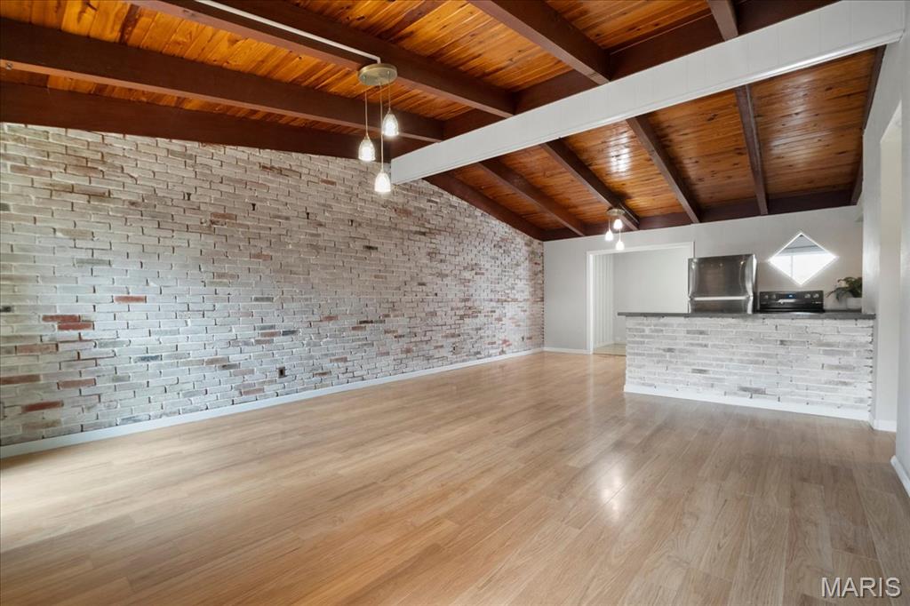 110 Coral Terrace Unit: 8
