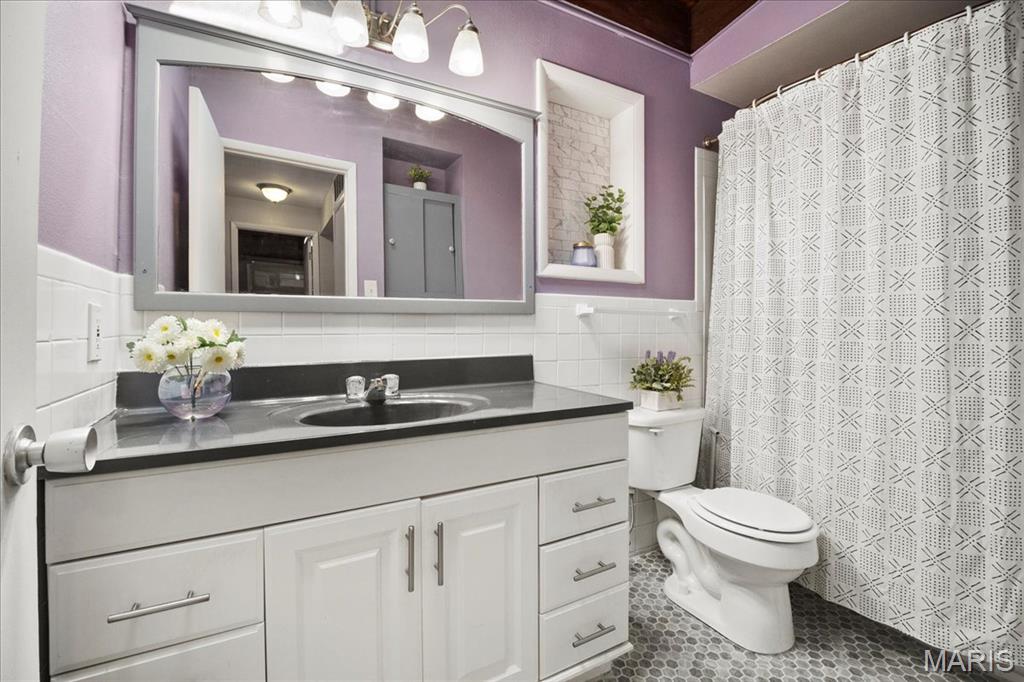 110 Coral Terrace Unit: 8