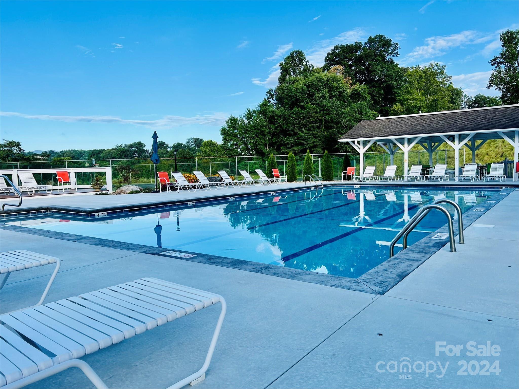 1402 Hyde Park Drive